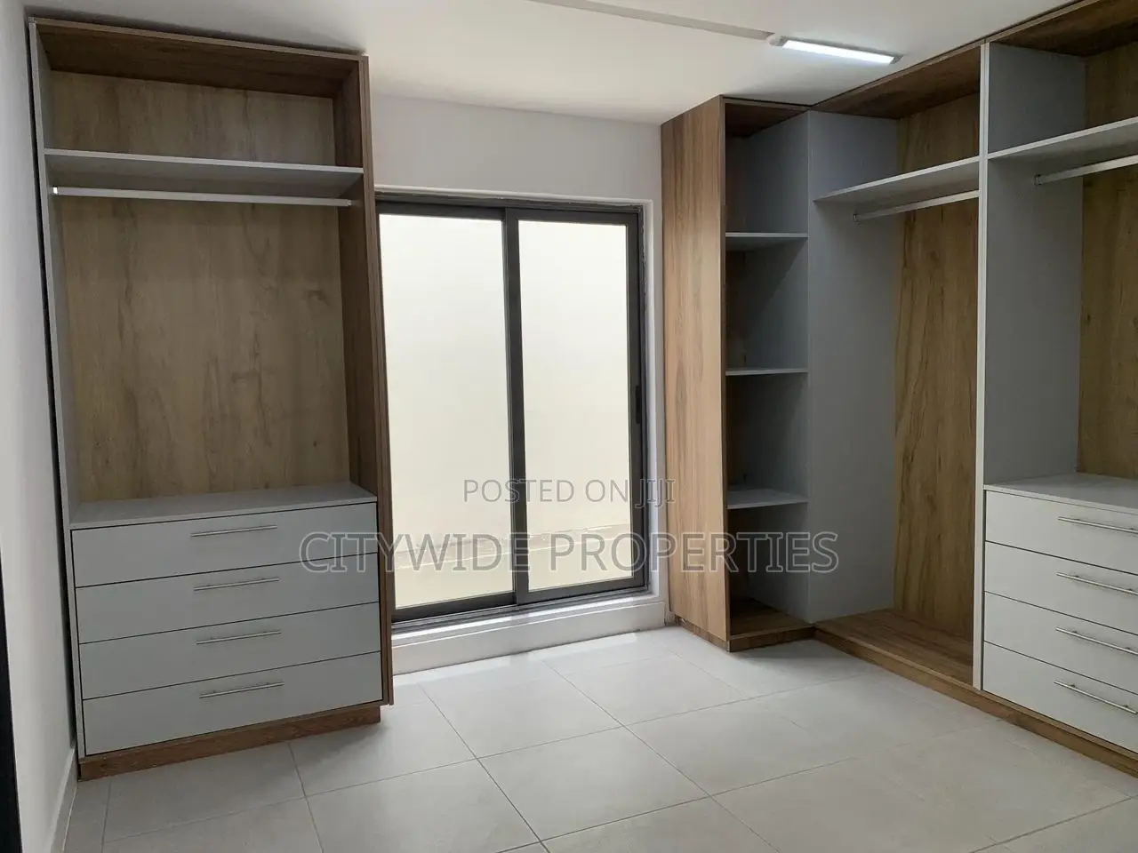 Furnished 4bdrm House in East Legon Hills, Barrier for sale