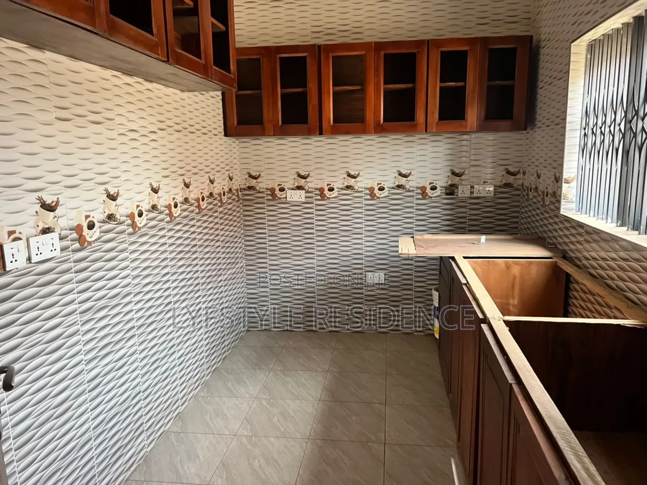 Mini Flat in Gas Station, Ablorh Adjei for rent