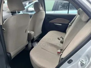 Toyota Belta 2012 Silver