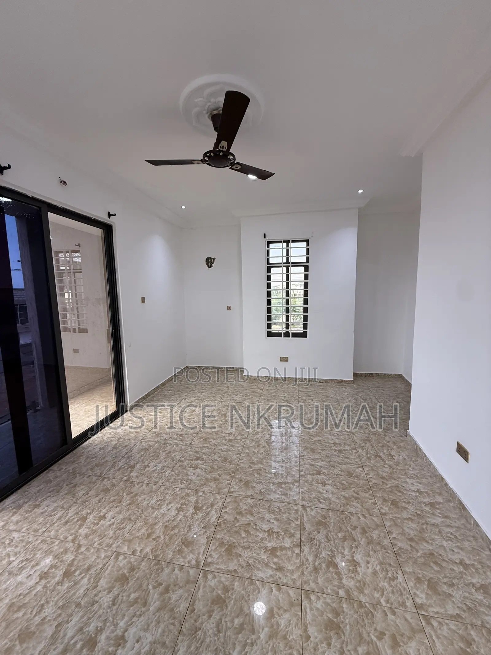 4bdrm Apartment in Mr Justice Estates, Old Barrier for rent