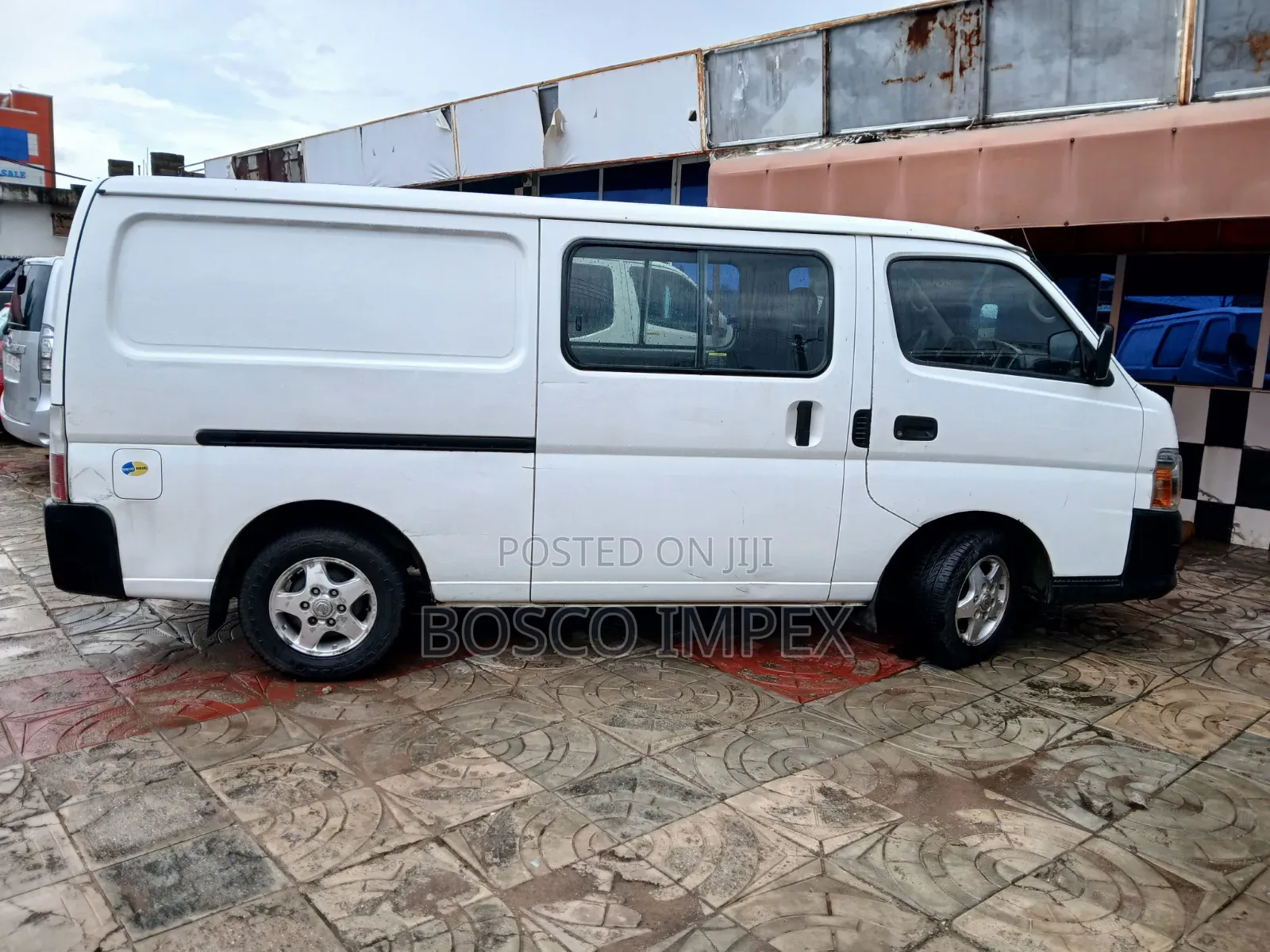 Nissan Caravan (Urvan) 2009 White