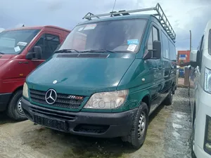 Mercedes-Benz Sprinter 2005 Green