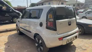 Kia Soul 4dr Wagon (1.6L 4cyl 6A) 2015 White