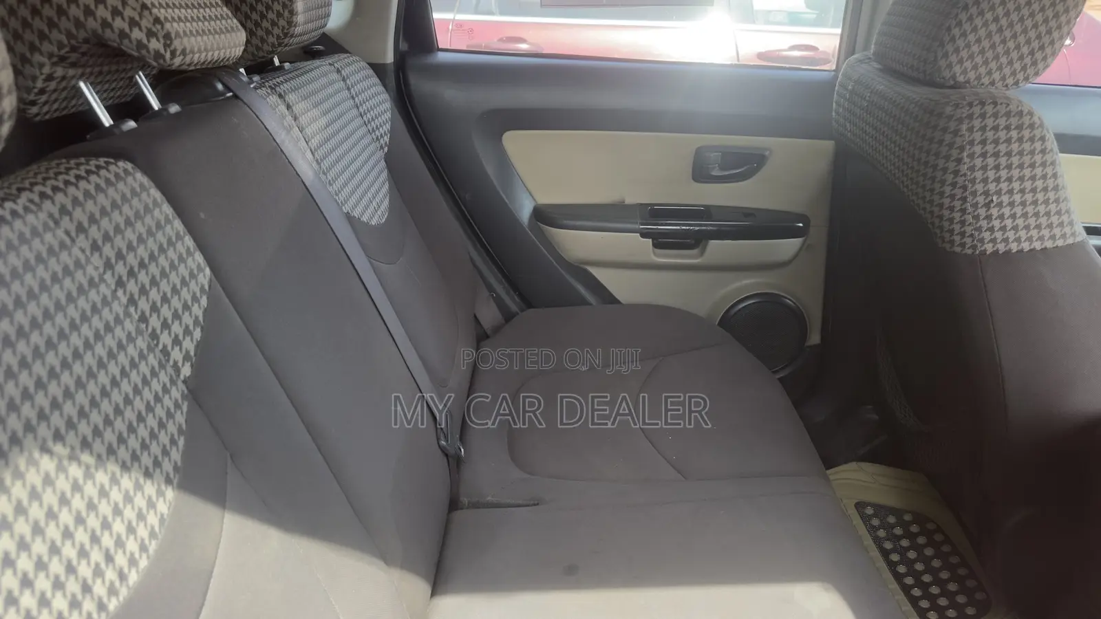 Kia Soul 4dr Wagon (1.6L 4cyl 6A) 2015 White