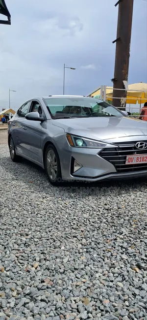 Hyundai Elantra 2020 Silver