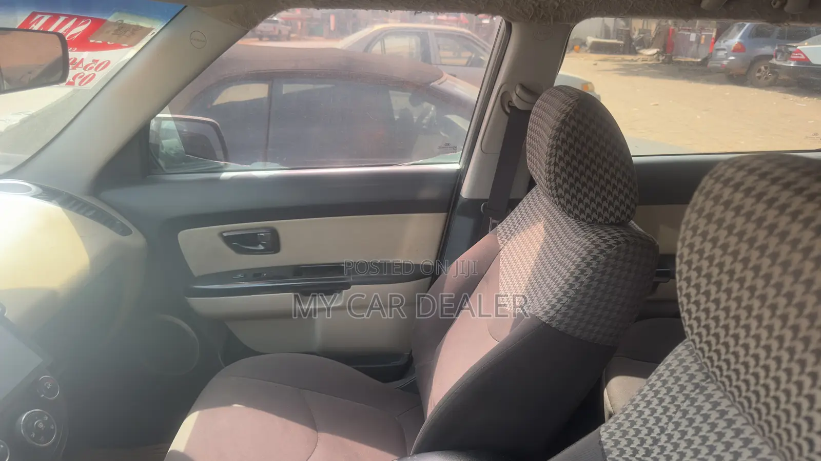 Kia Soul 4dr Wagon (1.6L 4cyl 6A) 2015 White