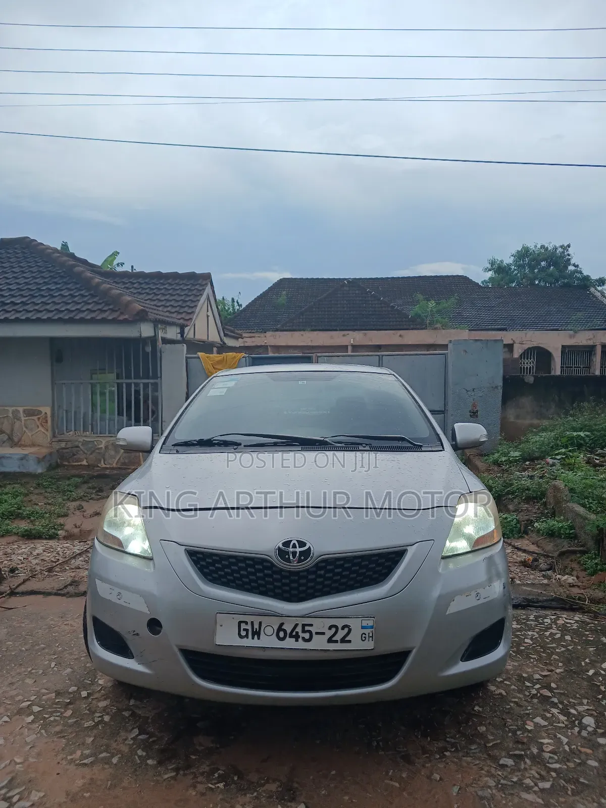 Toyota Belta 2010 Silver