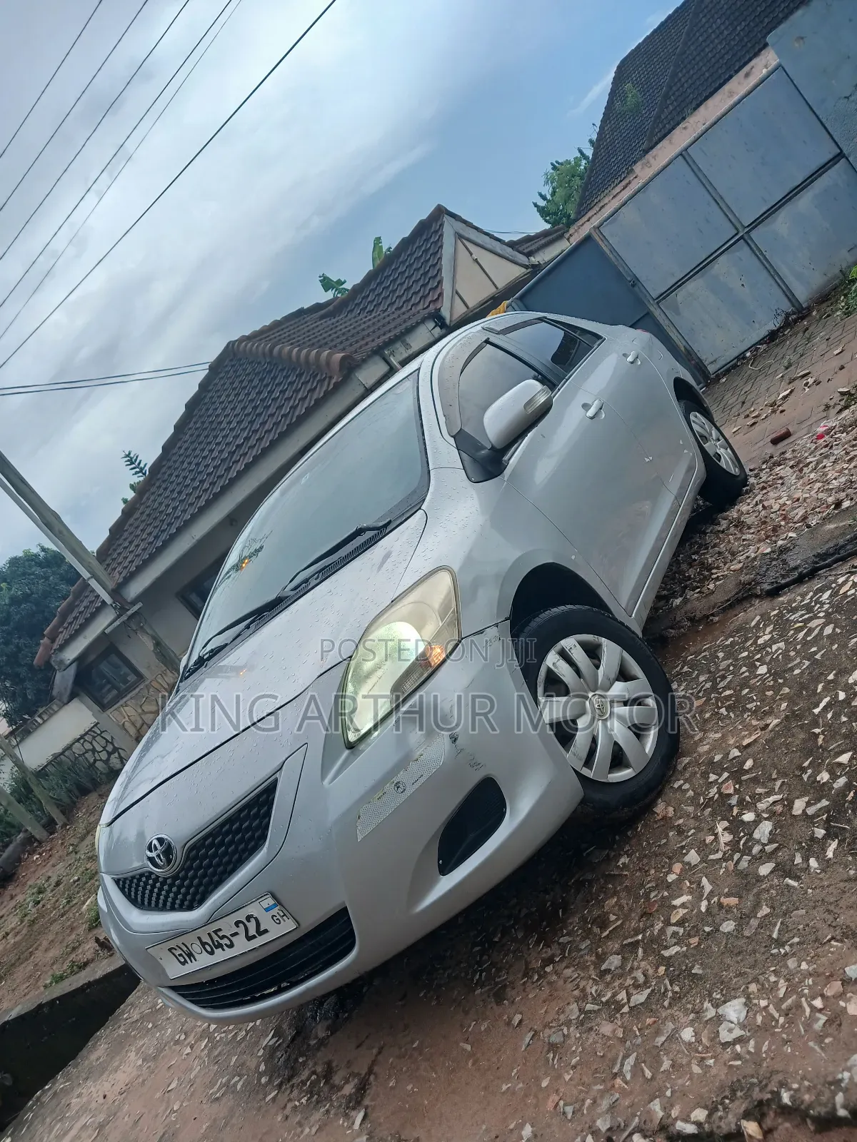 Toyota Belta 2010 Silver