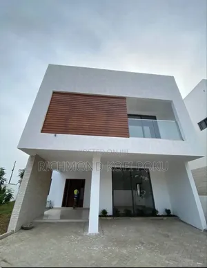 4bdrm House in Kofis Realty, Sakumono for sale