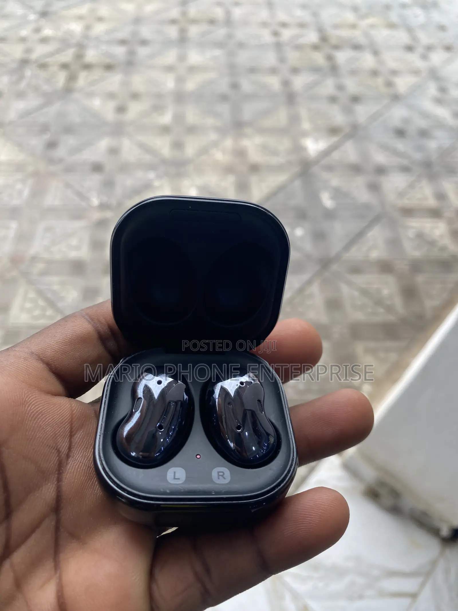 Samsung Galaxy Live Buds