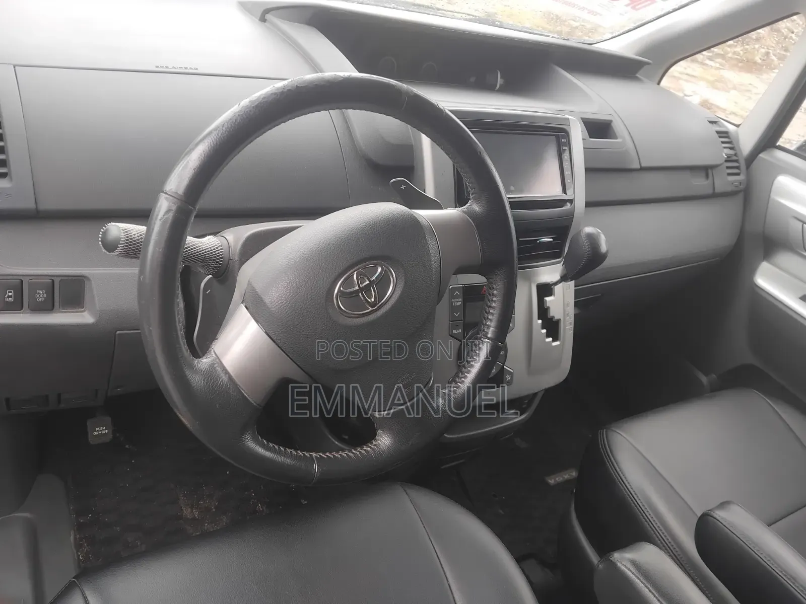 Toyota Voxy 2024 Black