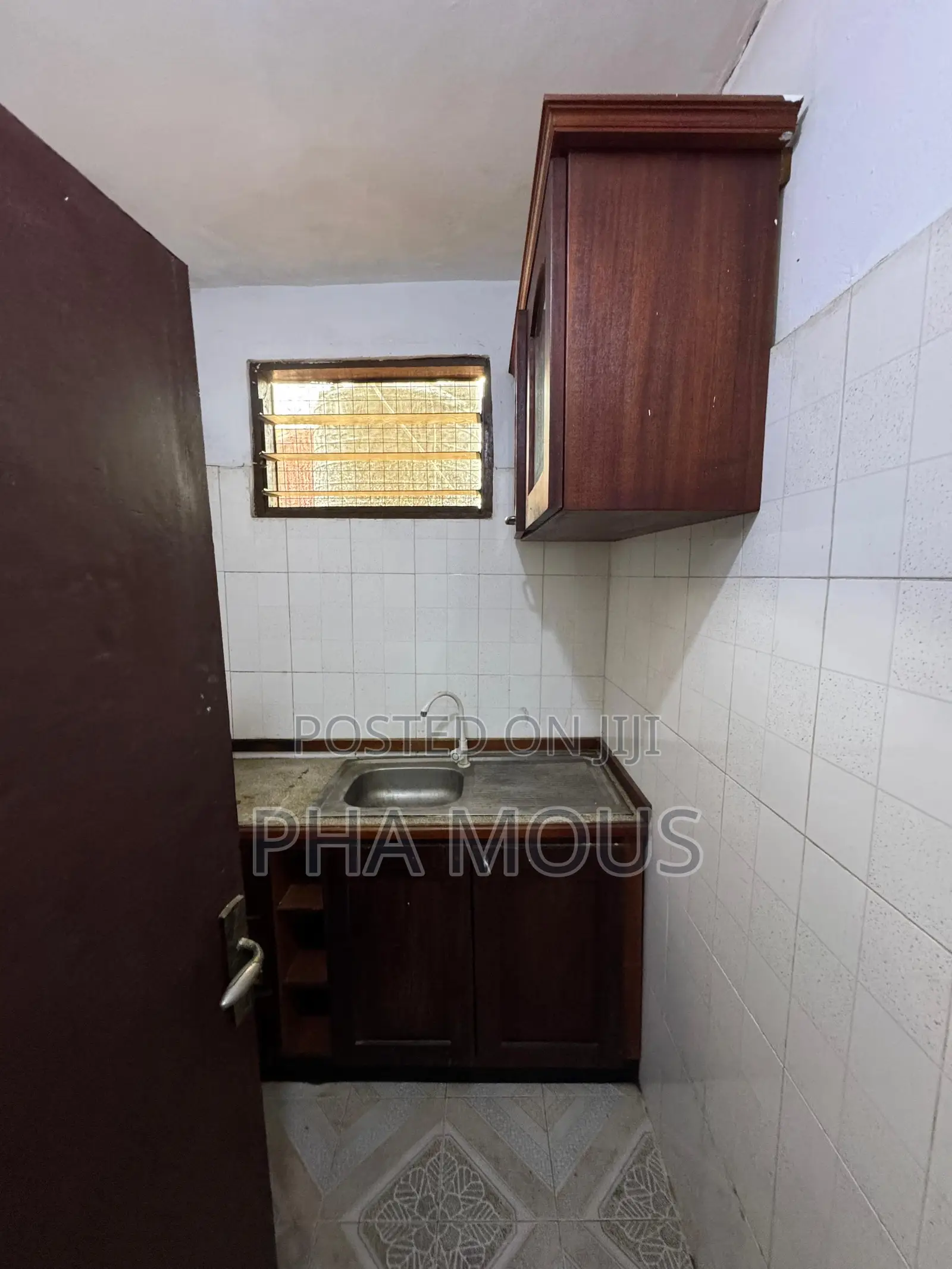 1bdrm Apartment in Mile 7 for rent
