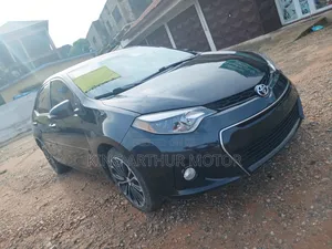 Toyota Corolla S 4dr Sedan (1.8L 4cyl CVT) 2015 Gray