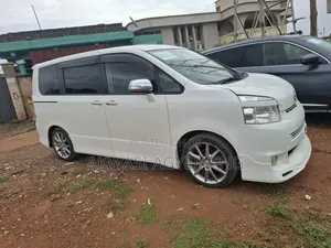Toyota Voxy 2012 White