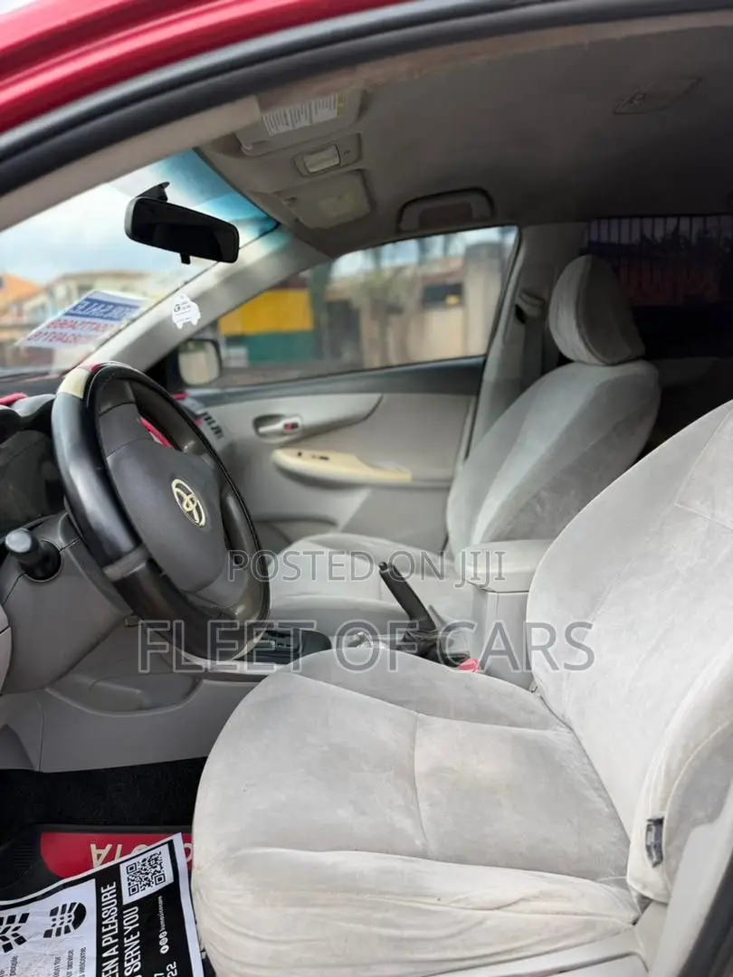 Toyota Corolla 2009 Red