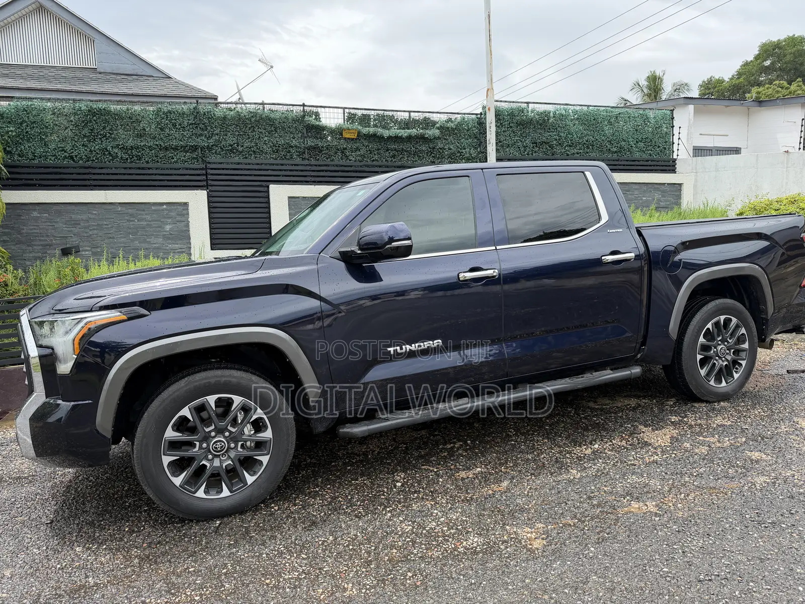 Toyota Tundra Limited CrewMax 5.5' Bed 2024 Blue