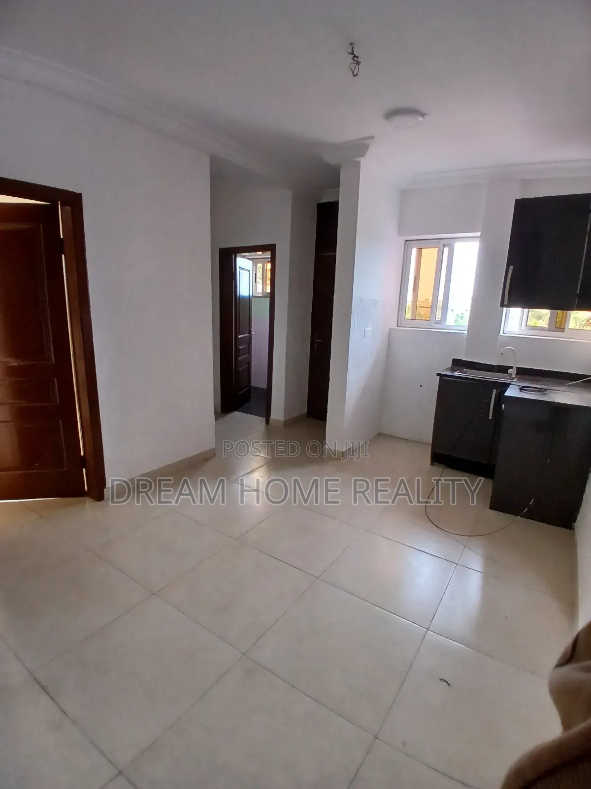 1bdrm Apartment in Police Station for rent