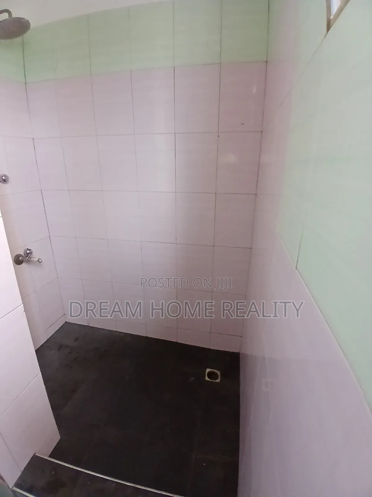 1bdrm Apartment in Police Station for rent