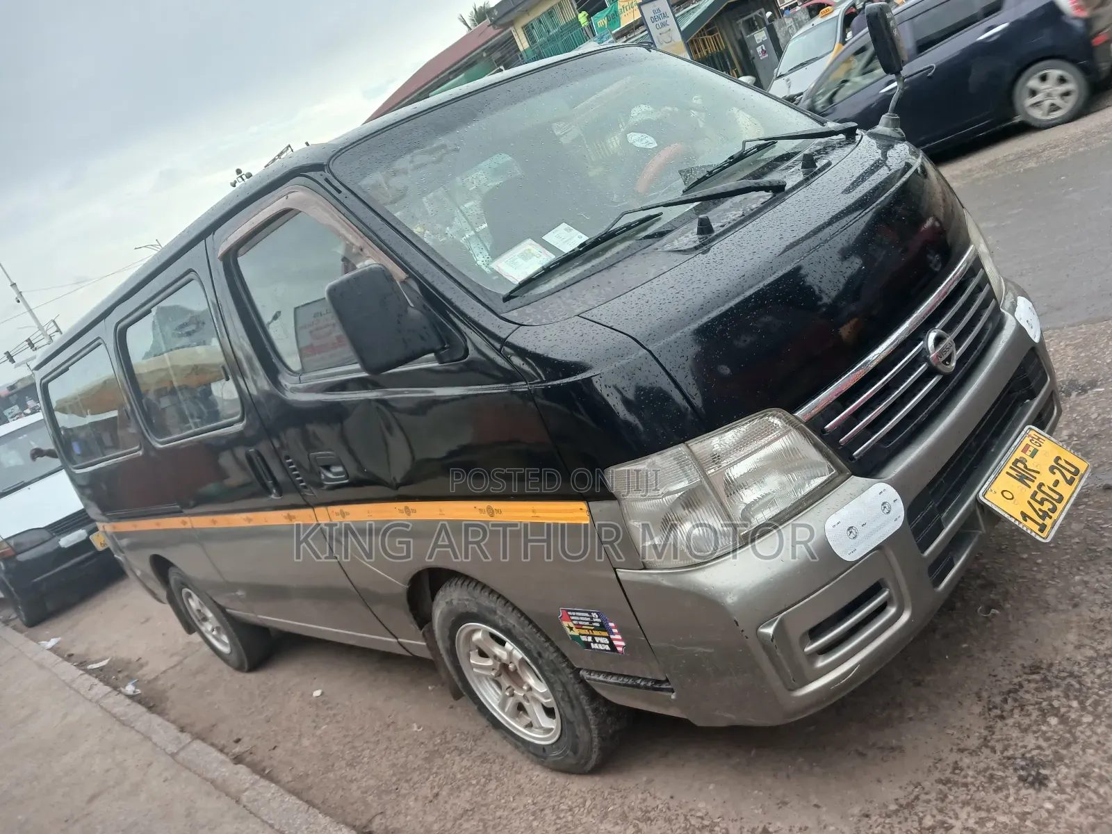 Nissan Caravan (Urvan) 2010 Black