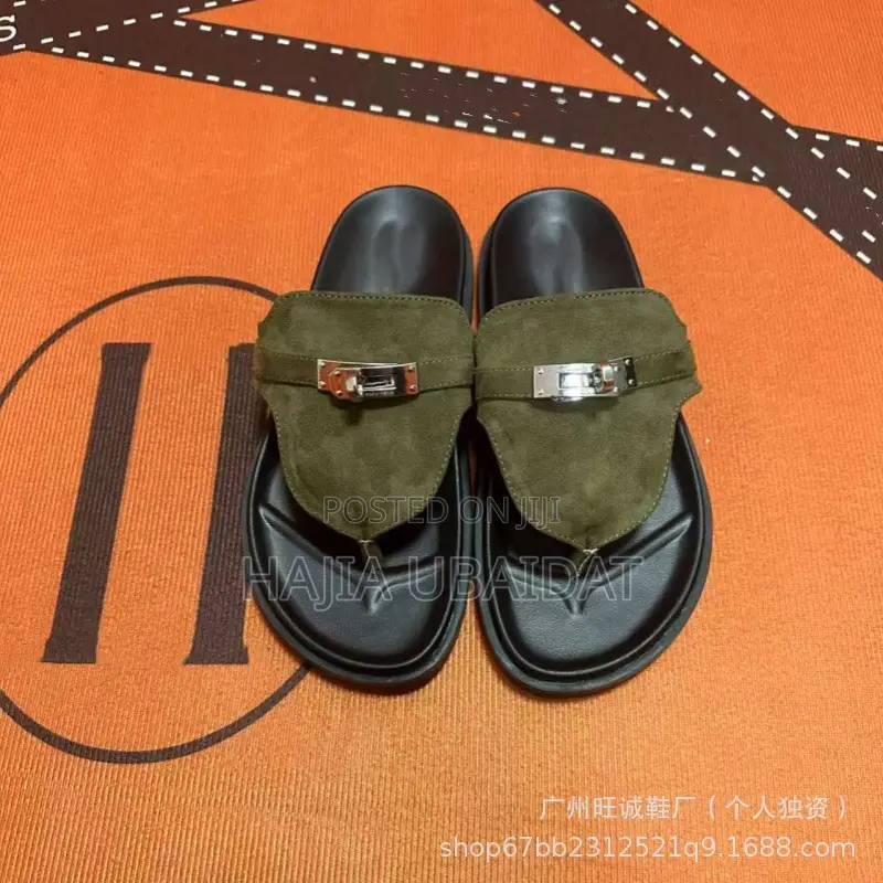 Hermès Slippers