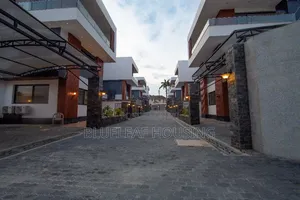 Furnished 5bdrm Villa in Cantonments for rent