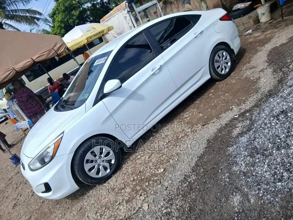 Hyundai Accent SE Sedan 2017 Black