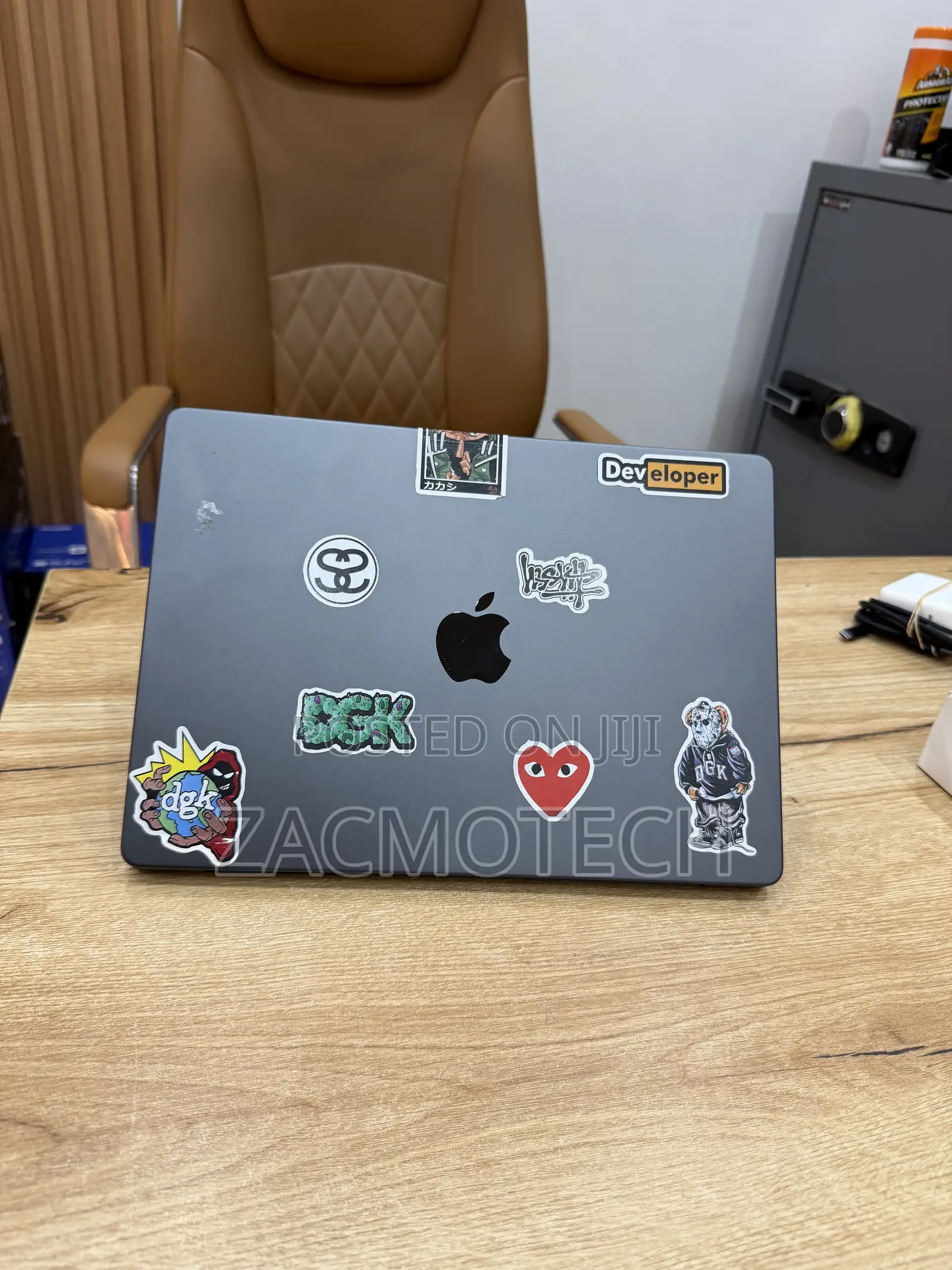 Laptop Apple MacBook Pro 16GB Apple M5 SSD 512GB