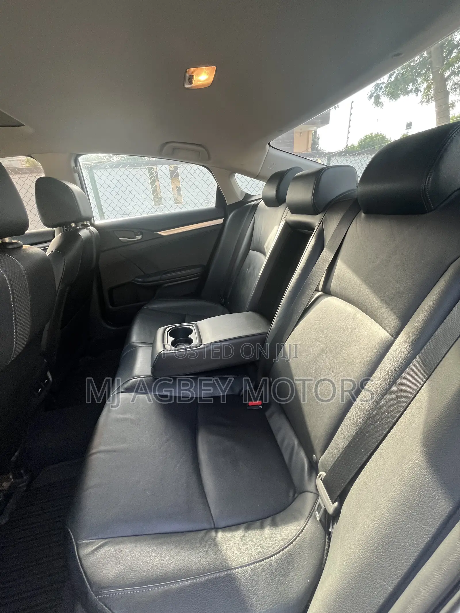 Honda Civic 2019 White