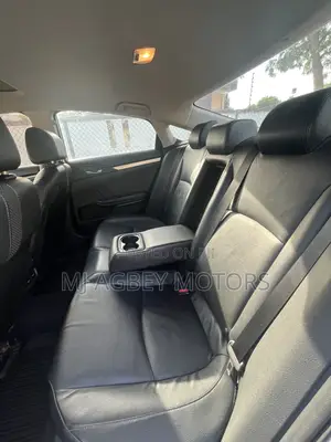 Honda Civic 2019 White