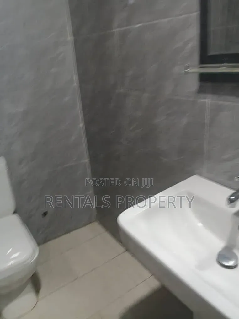 2bdrm Apartment in New Legon for rent