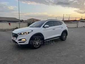 Hyundai Tucson 2017 White