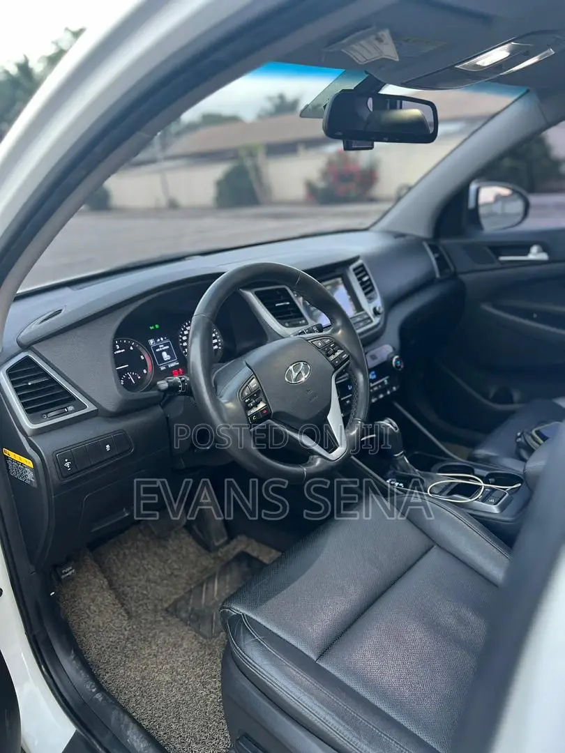 Hyundai Tucson 2017 White