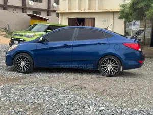 Hyundai Accent SE Sedan 2016 Blue