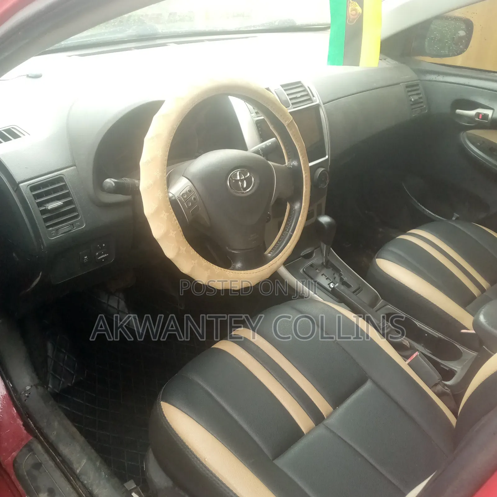 Toyota Corolla 2010 Red