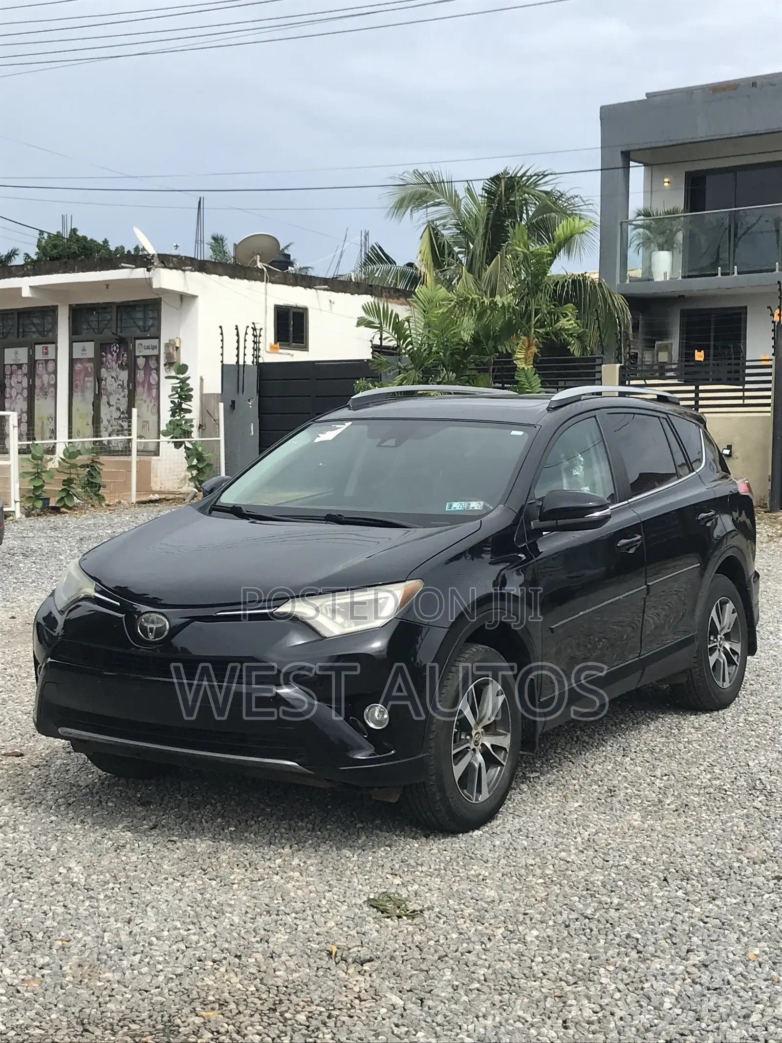 Toyota RAV4 XLE 4dr SUV AWD (2.5L 4cyl 6A) 2018 Black