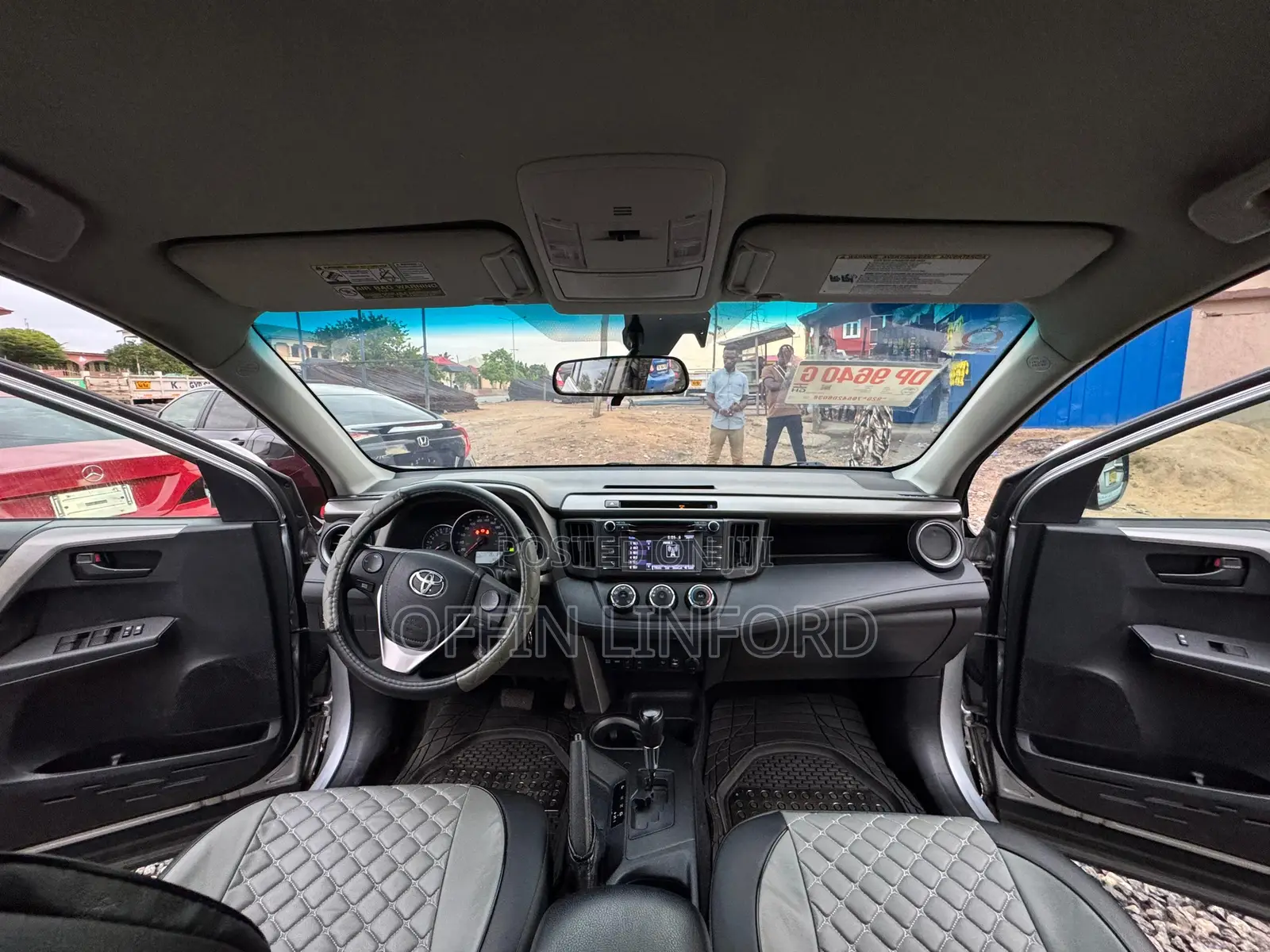 Toyota RAV4 LE FWD (2.5L 4cyl 6A) 2016 Gray