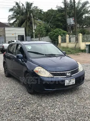 Nissan Versa 2010 Blue
