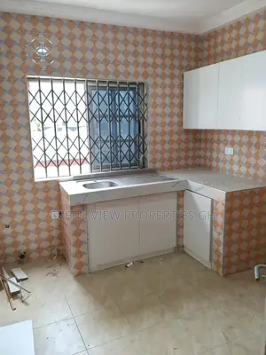 1bdrm Apartment in West Hills Mall Area for rent