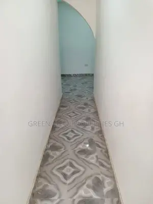 1bdrm Apartment in West Hills Mall Area for rent