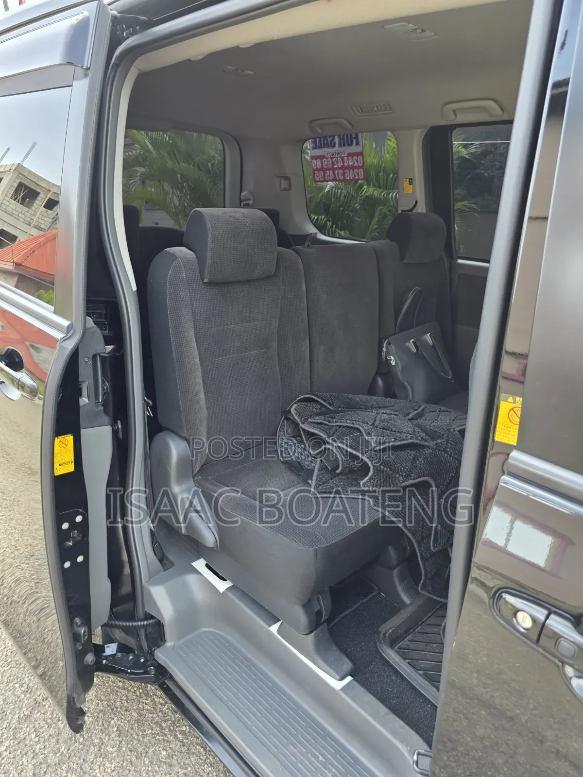 Toyota Voxy 2011 Black