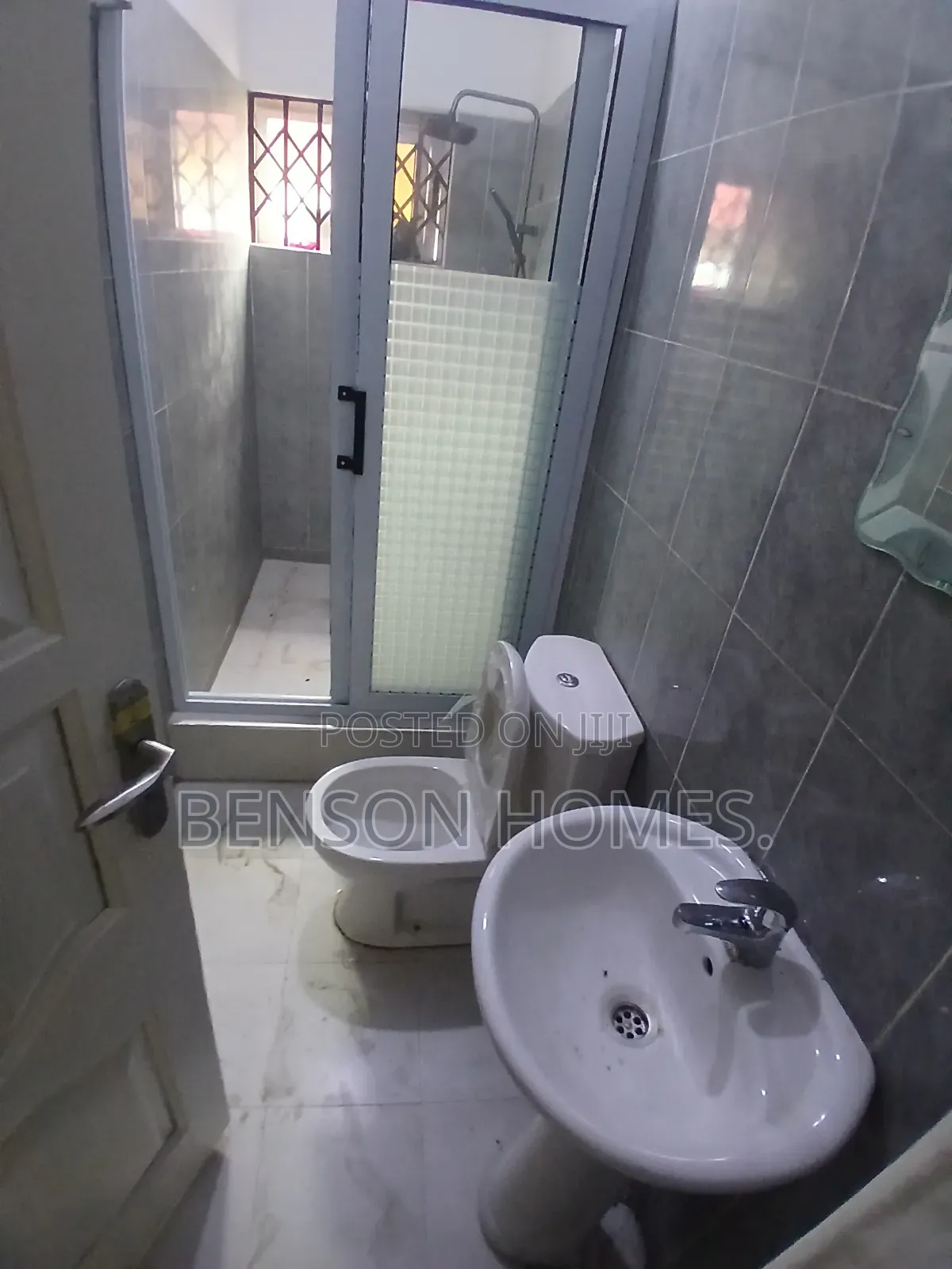 3bdrm Duplex in Pure Water for rent