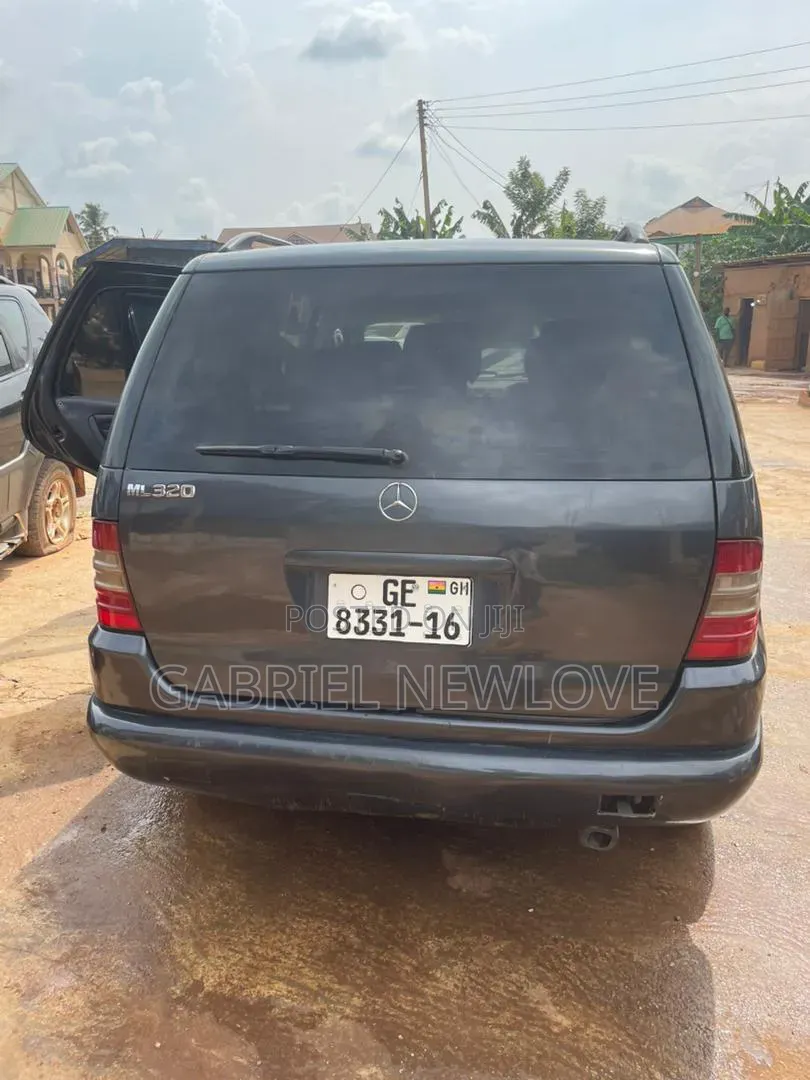 Mercedes-Benz C320 2008 Black