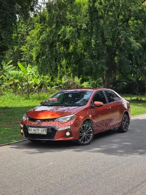Toyota Corolla S 4dr Sedan (1.8L 4cyl CVT) 2015 Orange