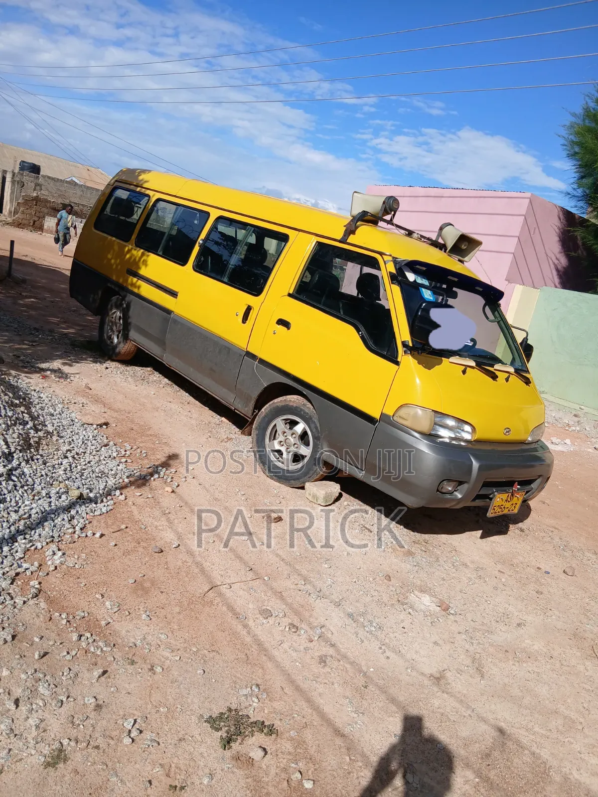 Hyundai H-100 2002 Yellow
