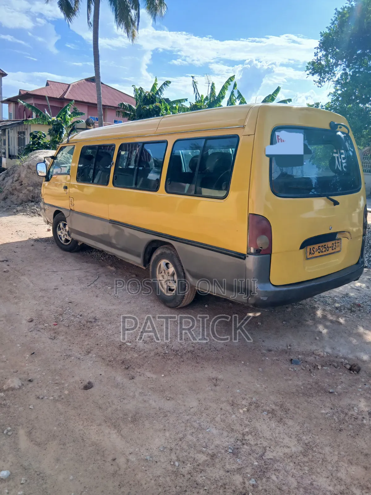 Hyundai H-100 2002 Yellow
