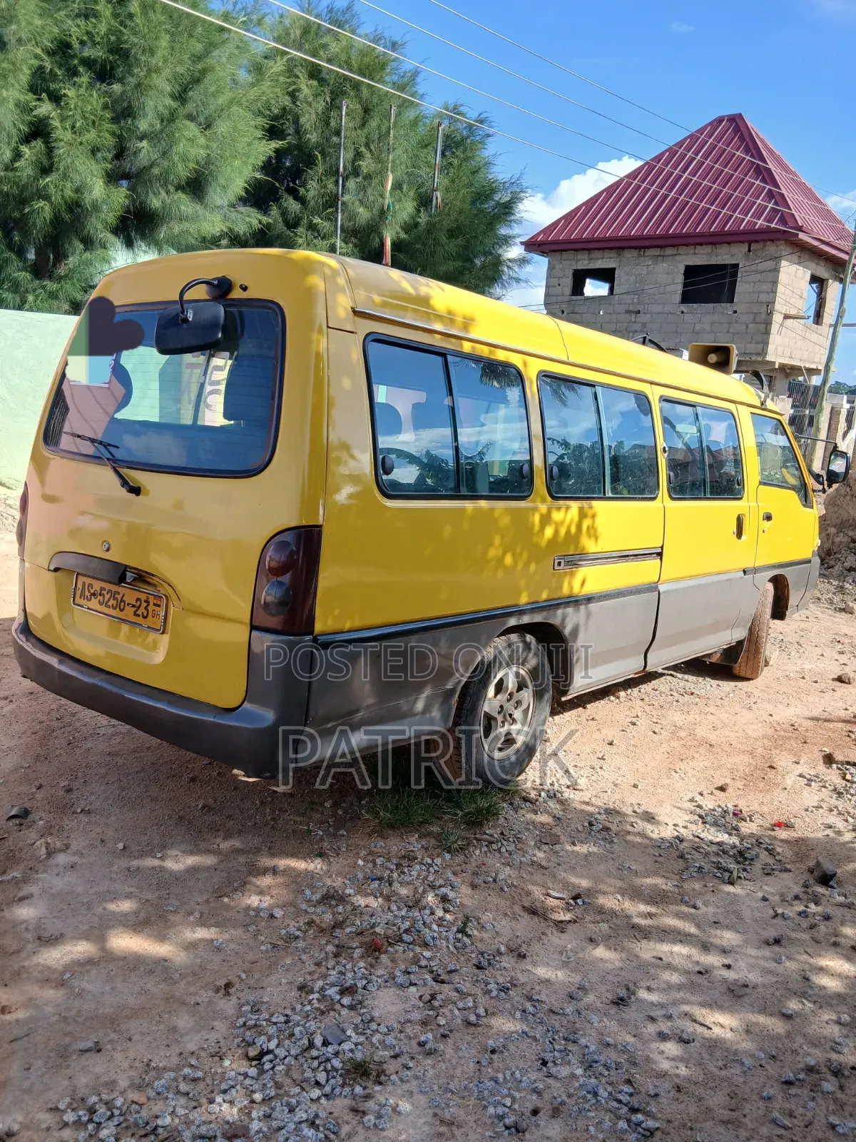 Hyundai H-100 2002 Yellow