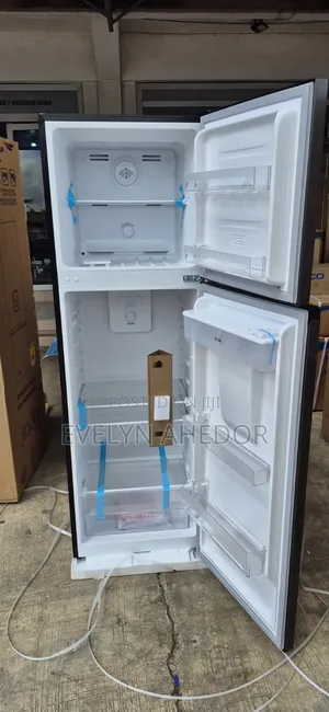 Roch Top Freezer 247l With Water Dispenser Double Door Fridge for Sale