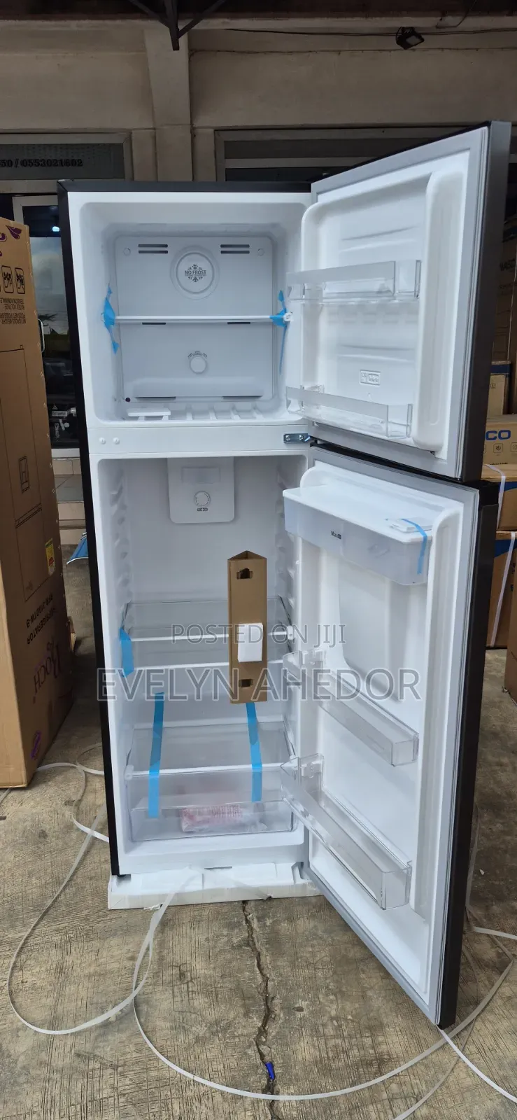 Roch Top Freezer 247l With Water Dispenser Double Door Fridge for Sale