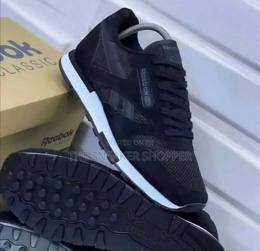 Rc Reebok Classic Black and White