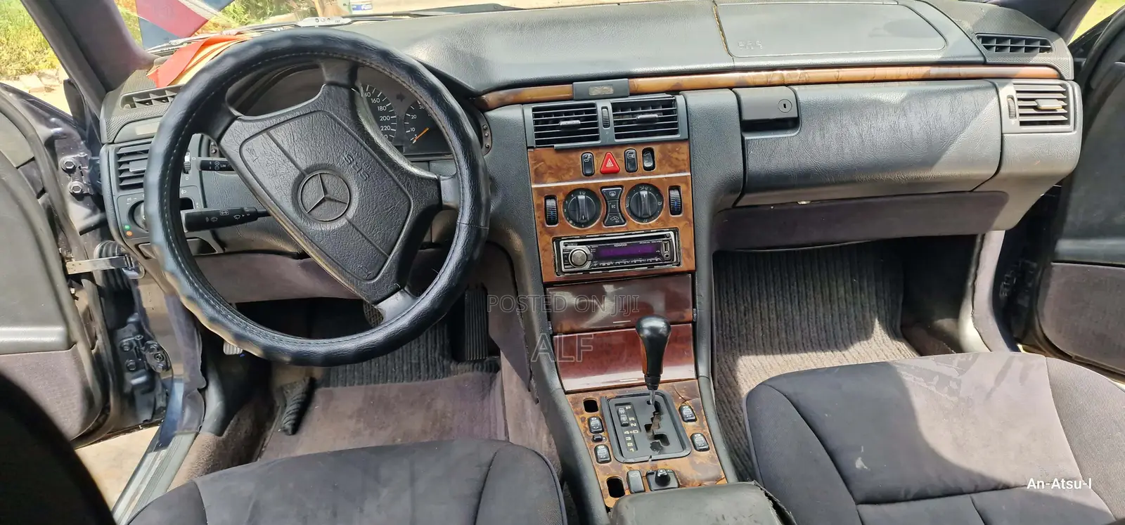Mercedes-Benz E240 2000 Blue
